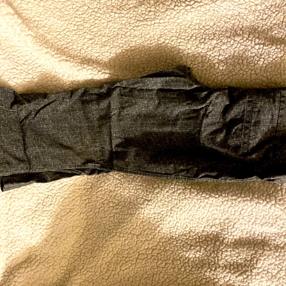 2010 Express capris